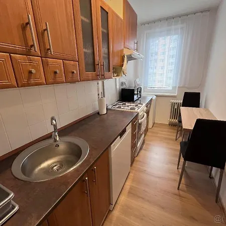 Spacious 2 Bedroom 1 Stop From Historical Center * Koszyce